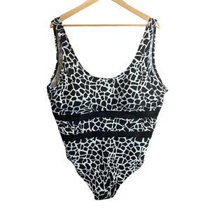 SUN & SEA BLACK one piece tummy slimming lined bust swimsuit sz  24 Black NWOT